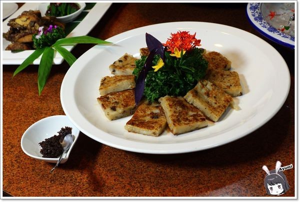 寧波風味小館：[食記]►台中北區◄寧菠小館/家傳香酥道口燒雞/首獎黃金竹筍糕/麻油雞酒蛋鍋/鳳梨水果醋溜魚/花漾台中彩虹米香燜飯/大甲雪花芋頭拔絲