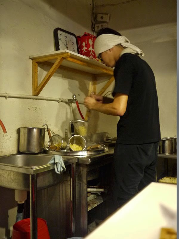 【台中MEN日式拉麵】深夜才賣的西屯派出所拉麵