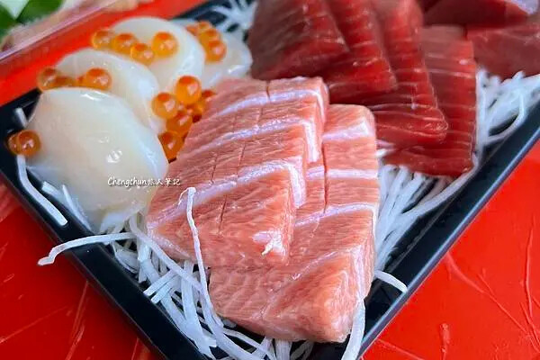 華僑市場【黑鮪魚生魚片+代課料理】原來在地人都這樣吃 ! 華僑市場【黑鮪魚生魚片+代課料理】原來在地人都這樣吃 !