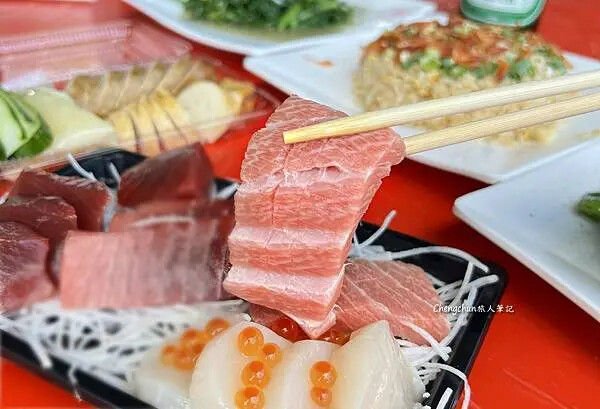 華僑市場【黑鮪魚生魚片+代課料理】原來在地人都這樣吃 ! 華僑市場【黑鮪魚生魚片+代課料理】原來在地人都這樣吃 !
