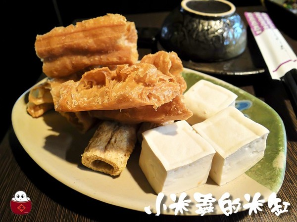 【捷運國父紀念館站】紅蟹將軍-頂級帝王蟹火鍋串燒吃到飽