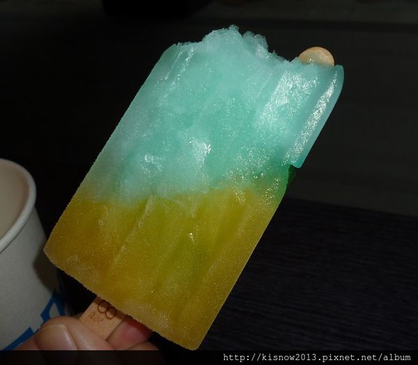 8%ice 冰淇淋專門店(新光A8門市)：造型亮眼的水果冰棒--8％冰淇淋(新光三越分店)体驗心得
