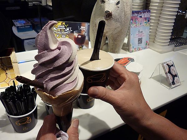 8%ice 冰淇淋專門店(新光A8門市):炫紫芭娜娜--在新光三越A8再見8%冰淇淋店