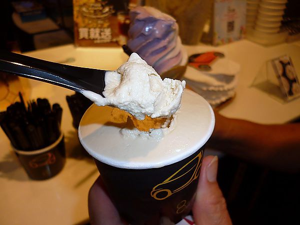 8%ice 冰淇淋專門店(新光A8門市):炫紫芭娜娜--在新光三越A8再見8%冰淇淋店