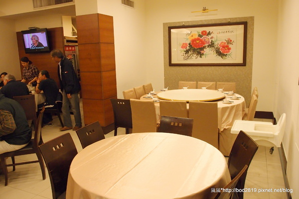 六廚川湘菜館:【台北大安】六廚川湘菜館-超下飯的川菜料理,忍不住多吃幾碗飯XD 六廚川湘菜館:【台北大安】六廚川湘菜館-超下飯的川菜料理,忍不住多吃幾碗飯XD