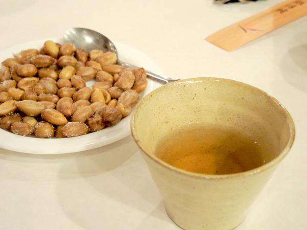 台北大安森林公園站) 六廚川式料理-不吃辣的人也愛的川式料理！