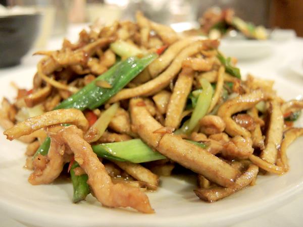 台北大安森林公園站) 六廚川式料理-不吃辣的人也愛的川式料理！