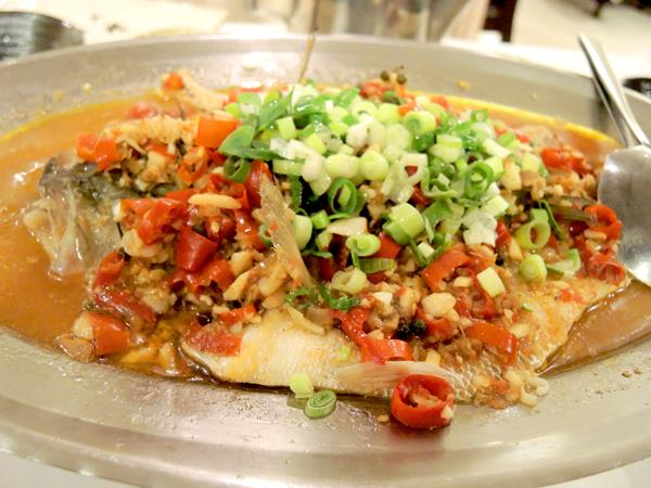 台北大安森林公園站) 六廚川式料理-不吃辣的人也愛的川式料理！