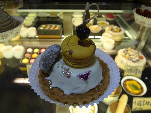 CV黑色天使蛋糕精品店：1021116[官本金文愛台灣口碑券第16彈]CV黑色天使蛋糕精品店魔術師極致華麗的甜點饗宴讀你讀你心想吃什麼BLACK ANGEL