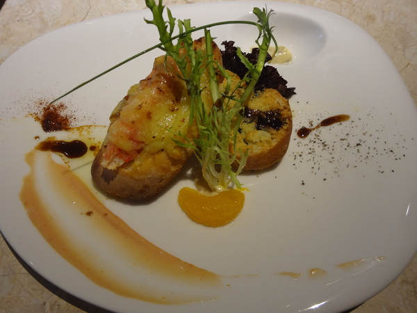 CV黑色天使蛋糕精品店：1021116[官本金文愛台灣口碑券第16彈]CV黑色天使蛋糕精品店魔術師極致華麗的甜點饗宴讀你讀你心想吃什麼BLACK ANGEL