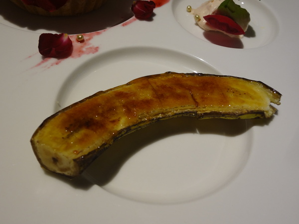 CV黑色天使蛋糕精品店：1021116[官本金文愛台灣口碑券第16彈]CV黑色天使蛋糕精品店魔術師極致華麗的甜點饗宴讀你讀你心想吃什麼BLACK ANGEL