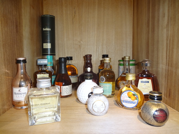 CV黑色天使蛋糕精品店：1021116[官本金文愛台灣口碑券第16彈]CV黑色天使蛋糕精品店魔術師極致華麗的甜點饗宴讀你讀你心想吃什麼BLACK ANGEL