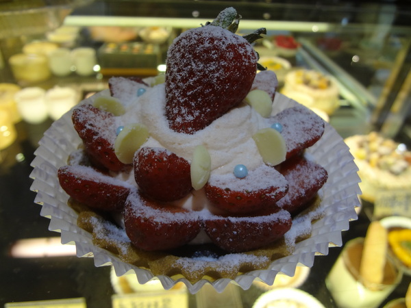 CV黑色天使蛋糕精品店：1021116[官本金文愛台灣口碑券第16彈]CV黑色天使蛋糕精品店魔術師極致華麗的甜點饗宴讀你讀你心想吃什麼BLACK ANGEL