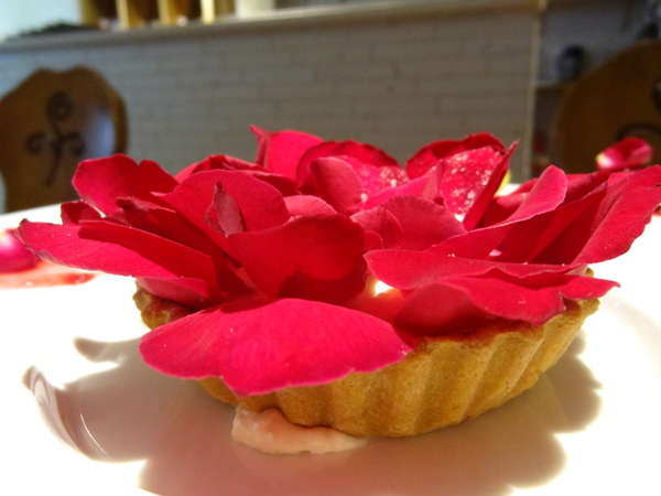 CV黑色天使蛋糕精品店：1021116[官本金文愛台灣口碑券第16彈]CV黑色天使蛋糕精品店魔術師極致華麗的甜點饗宴讀你讀你心想吃什麼BLACK ANGEL