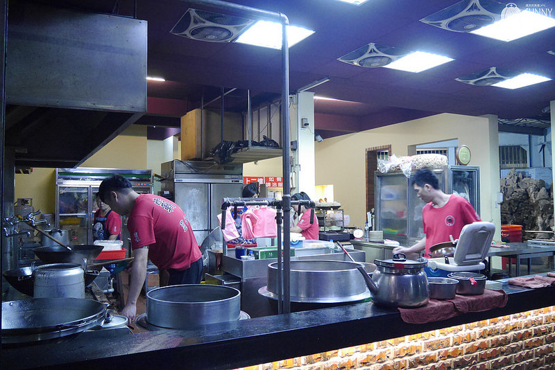 嘉義市好吃的薑母鴨-重慶路霸味薑母鴨 嘉義市好吃的薑母鴨-重慶路霸味薑母鴨