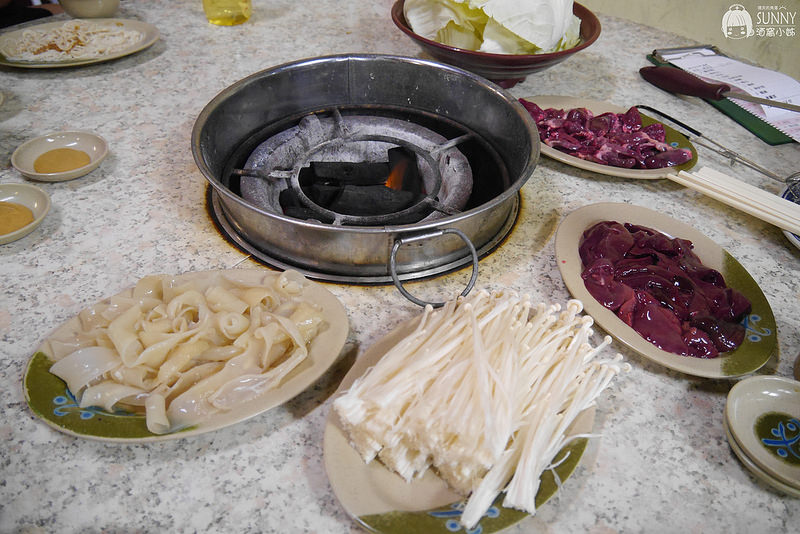 嘉義市好吃的薑母鴨-重慶路霸味薑母鴨 嘉義市好吃的薑母鴨-重慶路霸味薑母鴨