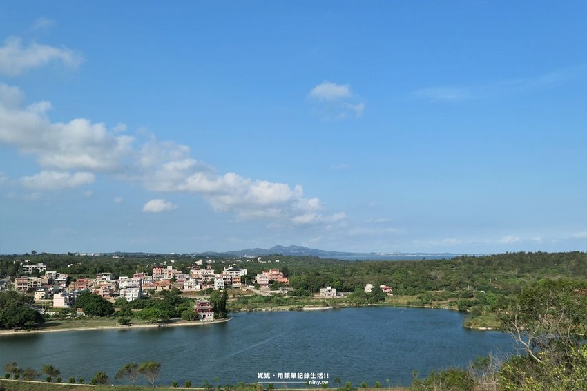 旅遊。金門★風光明媚的古崗湖風景區 登梁山觀止一覽古崗湖全貌 - 妮妮˙ˇ˙用類單記錄生活!!