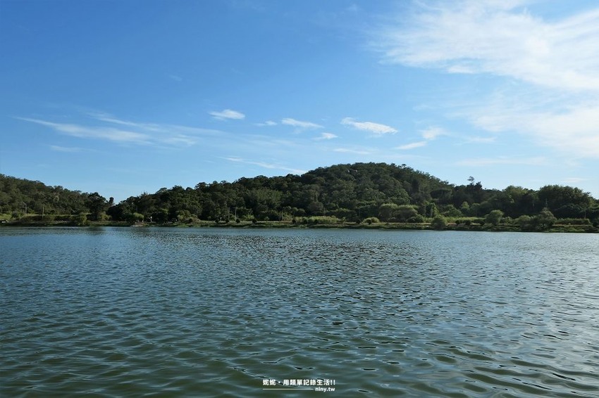 旅遊。金門★風光明媚的古崗湖風景區 登梁山觀止一覽古崗湖全貌 - 妮妮˙ˇ˙用類單記錄生活!!