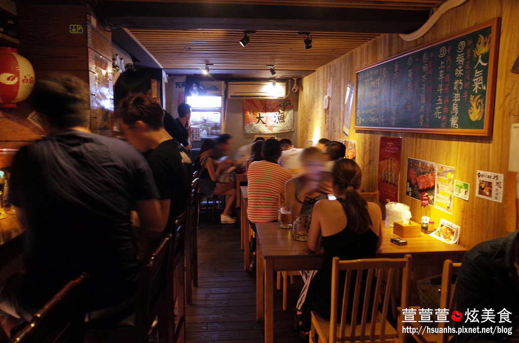 【台北】一串（串燒•酒場）。東區居酒屋 推薦鹽烤雞腿肉蔥串、和風牛肉串、明太子雞腿肉串