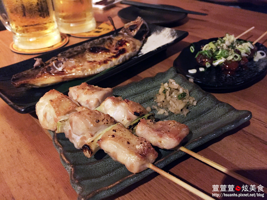 【台北】一串（串燒•酒場）。東區居酒屋 推薦鹽烤雞腿肉蔥串、和風牛肉串、明太子雞腿肉串