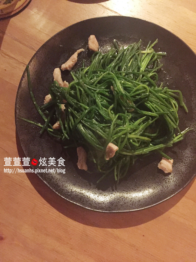 【台北】一串（串燒•酒場）。東區居酒屋 推薦鹽烤雞腿肉蔥串、和風牛肉串、明太子雞腿肉串