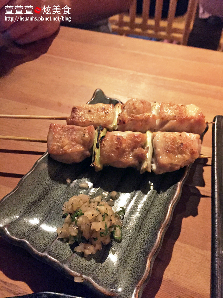【台北】一串（串燒•酒場）。東區居酒屋 推薦鹽烤雞腿肉蔥串、和風牛肉串、明太子雞腿肉串