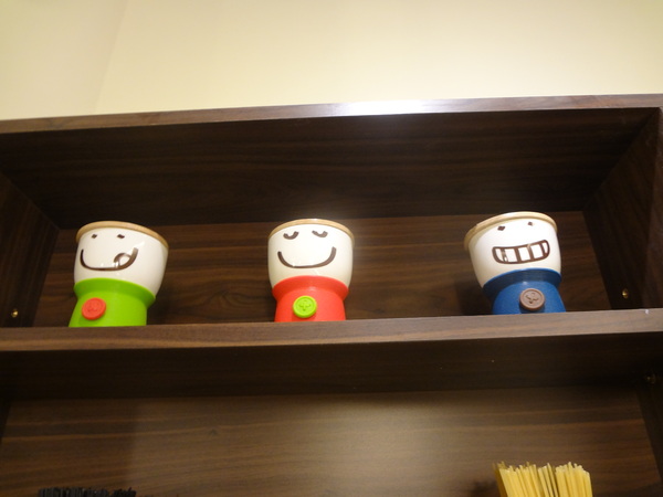 亞丁尼義式麵屋：1021124[官本金文愛台灣口碑券第17彈]亞丁尼義式麵屋整盤麵比月亮還大難怪史努比都住進來不想走