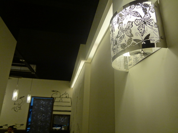 亞丁尼義式麵屋：1021124[官本金文愛台灣口碑券第17彈]亞丁尼義式麵屋整盤麵比月亮還大難怪史努比都住進來不想走