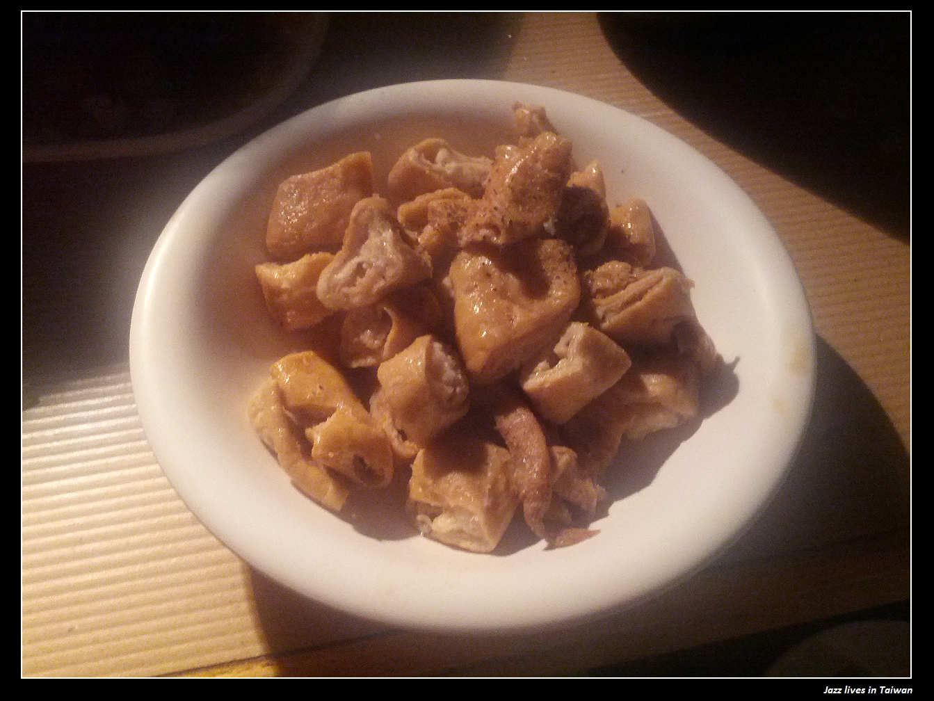 [三兩炭火燒肉]真真正正的炭火燒肉, 但是火沒有很旺, 烤得很慢, 吃不飽...