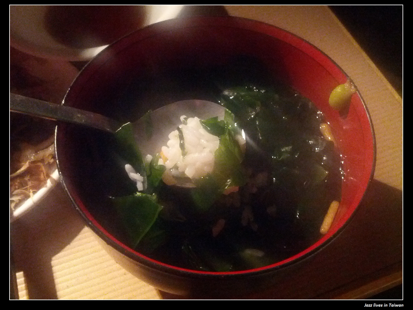 [三兩炭火燒肉]真真正正的炭火燒肉, 但是火沒有很旺, 烤得很慢, 吃不飽...