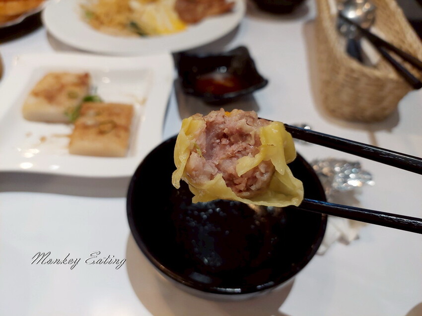 【彰化員林】喜喜茶室｜員林車站道地港式風味茶餐廳，平價港點飯麵食。聊天聚餐推薦 - 貪吃猴的幻想