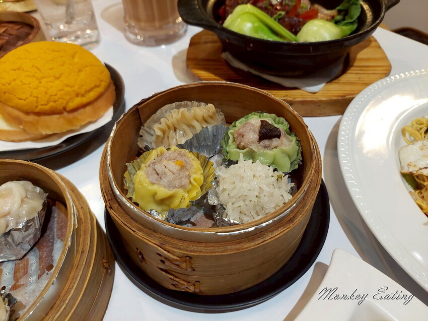 【彰化員林】喜喜茶室｜員林車站道地港式風味茶餐廳，平價港點飯麵食。聊天聚餐推薦 - 貪吃猴的幻想