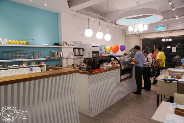 恬心朵朵Lily White Cafe(向上北路店):【星羽愛美食-台中】彰化名店開設台中分店,麻油猴頭菇燉飯特別又美味~恬心朵朵。 恬心朵朵Lily White Cafe(向上北路店):【星羽愛美食-台中】彰化名店開設台中分店,麻油猴頭菇燉飯特別又美味~恬心朵朵。