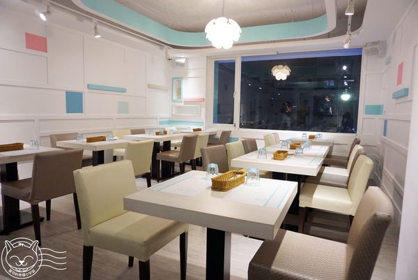 恬心朵朵Lily White Cafe(向上北路店):【星羽愛美食-台中】彰化名店開設台中分店,麻油猴頭菇燉飯特別又美味~恬心朵朵。 恬心朵朵Lily White Cafe(向上北路店):【星羽愛美食-台中】彰化名店開設台中分店,麻油猴頭菇燉飯特別又美味~恬心朵朵。