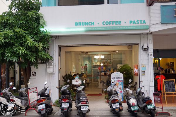 恬心朵朵Lily White Cafe(向上北路店):【星羽愛美食-台中】彰化名店開設台中分店,麻油猴頭菇燉飯特別又美味~恬心朵朵。 恬心朵朵Lily White Cafe(向上北路店):【星羽愛美食-台中】彰化名店開設台中分店,麻油猴頭菇燉飯特別又美味~恬心朵朵。