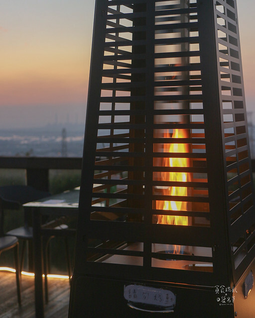 【台中景點】沙鹿。夕陽西下。無敵夜景。秋冬整排落羽松美不勝收｜MITAKA 3e CAFE