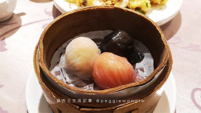 淡水美食︱阿基師觀海茶樓：傳統港點推車、美味實惠長輩最愛 招牌蝦餃皇皮薄餡滿.麻辣金錢肚多汁夠味 附菜單︱新北淡水