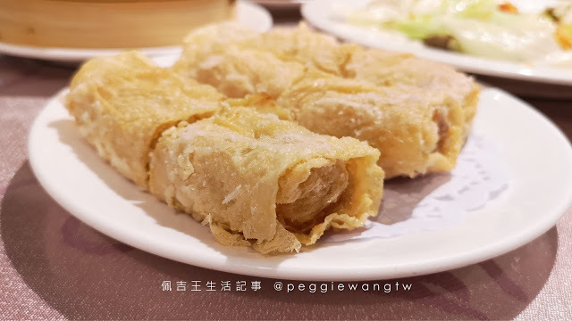 淡水美食︱阿基師觀海茶樓：傳統港點推車、美味實惠長輩最愛 招牌蝦餃皇皮薄餡滿.麻辣金錢肚多汁夠味 附菜單︱新北淡水