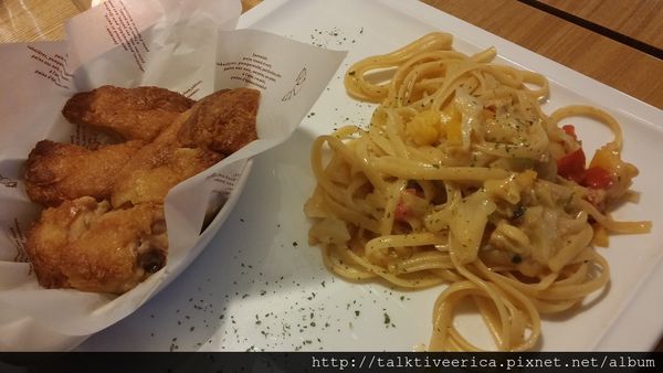 『呷』「捷運小巨蛋站」☆ 維一義大利麵餐廳 ☆ 創意美味的義式餐廳