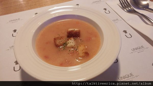 『呷』「捷運小巨蛋站」☆ 維一義大利麵餐廳 ☆ 創意美味的義式餐廳