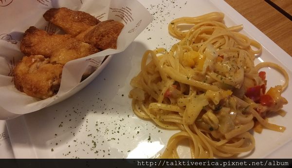 『呷』「捷運小巨蛋站」☆ 維一義大利麵餐廳 ☆ 創意美味的義式餐廳