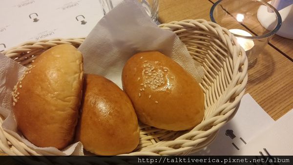 『呷』「捷運小巨蛋站」☆ 維一義大利麵餐廳 ☆ 創意美味的義式餐廳