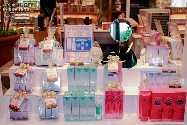 虱目魚主題館(府城旗艦店) | 台南市/安平區 (台南小旅行，必遊觀光工廠景點推薦)