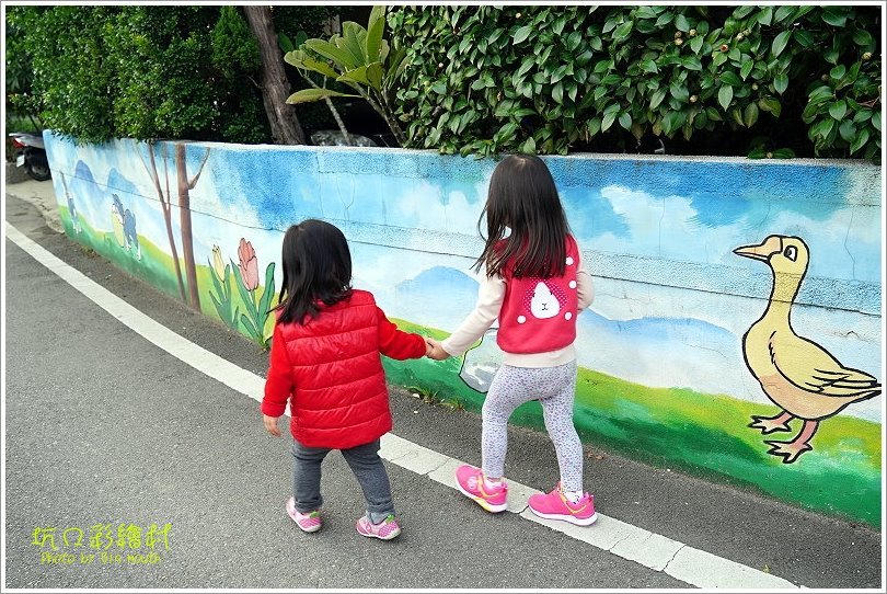 【桃園一日遊】坑口彩繪村．細膩畫風重現懷舊農村風情!機捷坑口站漫遊景點!