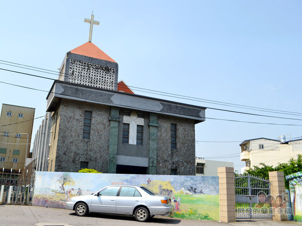 坑口彩繪村42-海山路上的教會