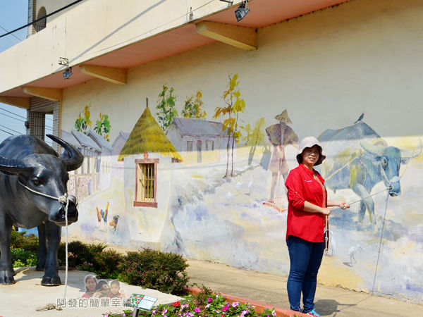 坑口彩繪村15-水牛耕田彩繪