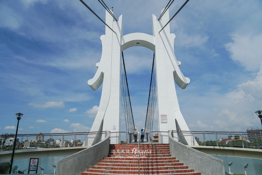 龍潭大池新建吊橋