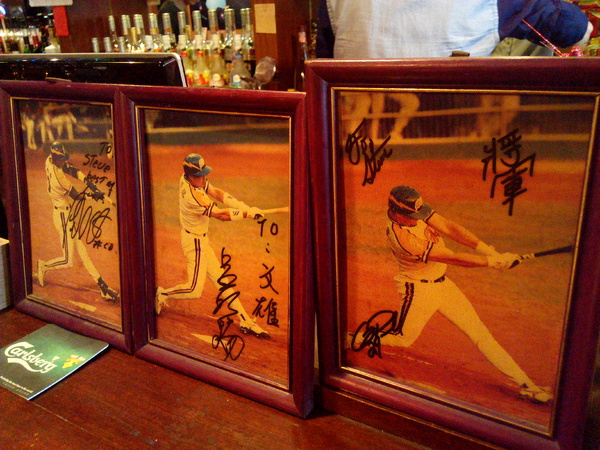 Willy's Grill葳苙二壘:【臺南Ω南區】Willy's Sport Restaurant 葳苙二壘。邊吃美式料理邊看球賽,聚會慶祝狂歡好選擇 Willy's Grill葳苙二壘:【臺南Ω南區】Willy's Sport Restaurant 葳苙二壘。邊吃美式料理邊看球賽,聚會慶祝狂歡好選擇