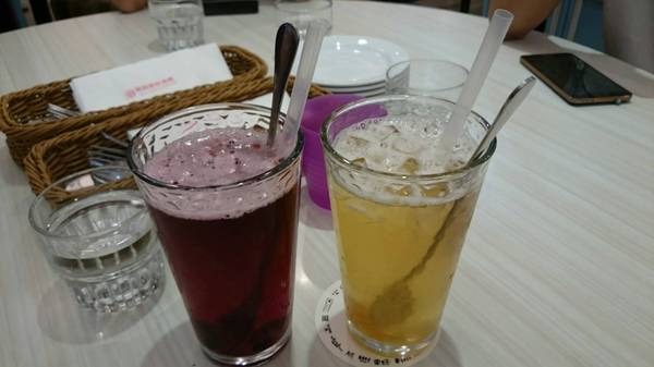 Perfume Dance 跳舞香水(漢神巨蛋店)：高雄漢神巨蛋~跳舞香水~好吃的蜜糖吐司~法式金磚~