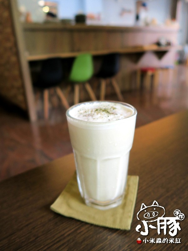 【台中美食】小豚輕食Kobuta Brunch~漢堡口味超驚奇，日式厚鬆餅超美味~♥♥♥